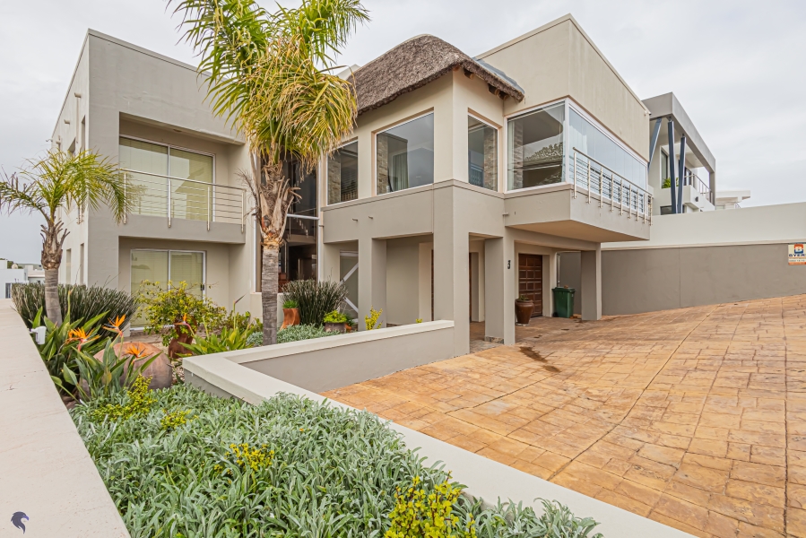 5 Bedroom Property for Sale in Waterfront Western Cape